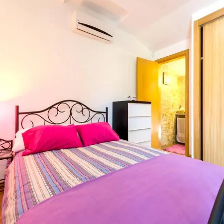 Charming In Cividade, 150 M² With Private Pool