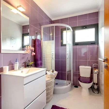 Charming In Cividade, 150 M² With Private Pool Villa
