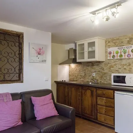 Charming In Cividade, 150 M² With Private Pool Villa