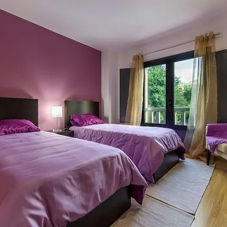 Charming In Cividade, 150 M² With Private Pool *