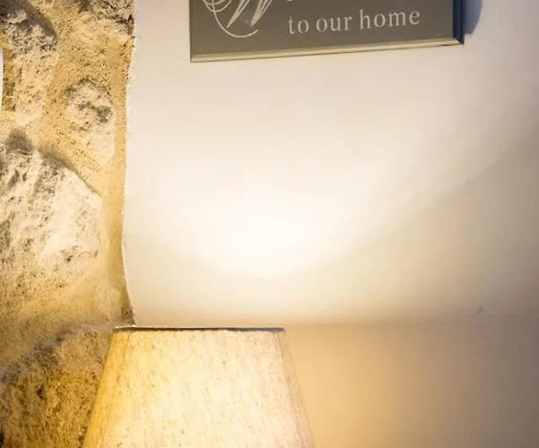 Villa Charming In Cividade, 150 M² With Private Pool *