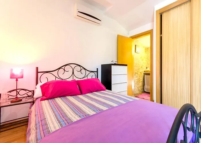 Charming In Cividade, 150 M² With Private Pool